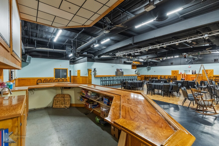 More Photos Of 550 E South 11Th St, Abilene Restaurant For Sale