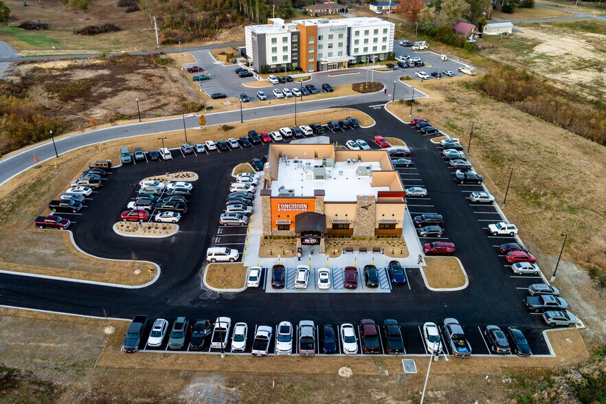 More Photos Of 10170 US Highway 431, Albertville General Retail For Sale