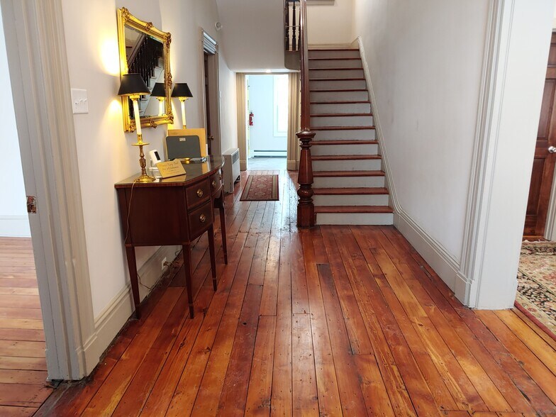 More Photos Of 68 E Court St, Doylestown Office For Sale