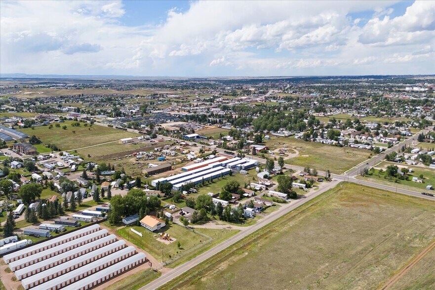 More Photos Of 1902 Avenue C, Cheyenne Self Storage For Lease