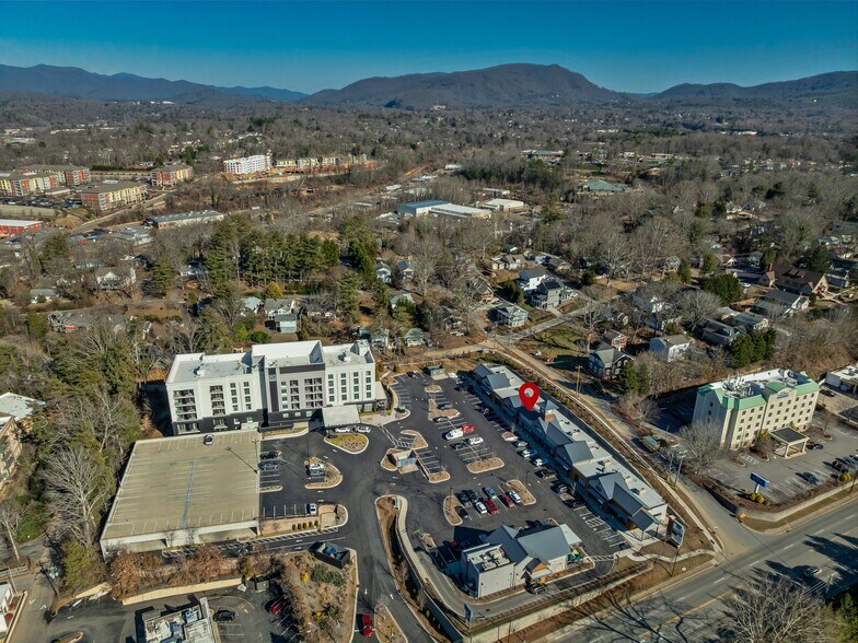 More Photos Of 190 Hendersonville Rd, Asheville Storefront Retail Office For Lease