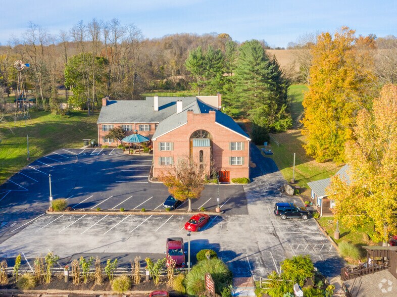 More Photos Of 1609 Baltimore Pike, Chadds Ford Hotel For Sale