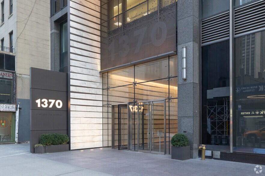 More Photos Of 1370 Avenue of the Americas, New York Office For Lease