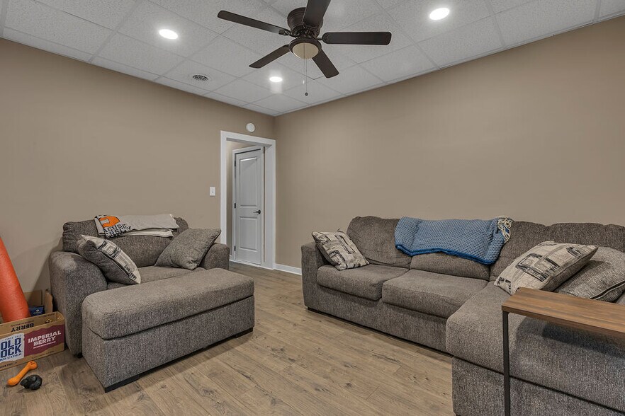 More Photos Of , New Brighton General Retail For Sale