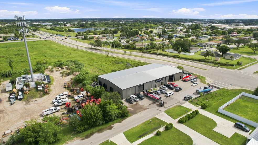 More Photos Of 3535 Dora St, Fort Myers Industrial For Sale