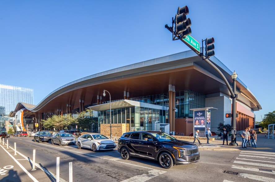 More Photos Of 144 2nd Ave N, Nashville Office For Sale