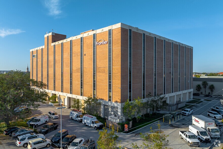 More Photos Of 199 Avenue B NW, Winter Haven Medical For Lease