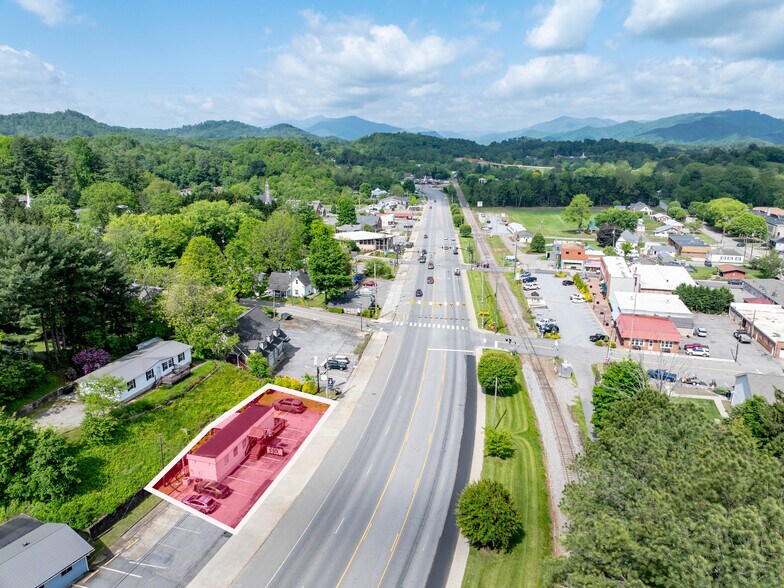 Primary Photo Of 8305 Carolina Blvd, Clyde Freestanding For Sale