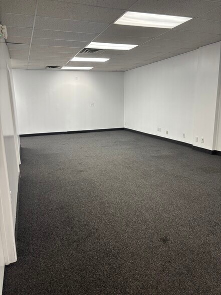 More Photos Of 131 Main St, Hackensack Office Residential For Lease
