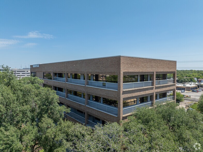 More Photos Of 8501 N Mopac Expy, Austin Office For Lease