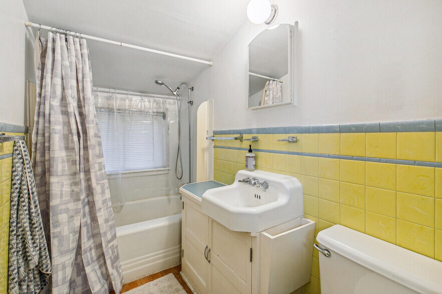 More Photos Of 880 N Marion St, Denver Apartments For Sale