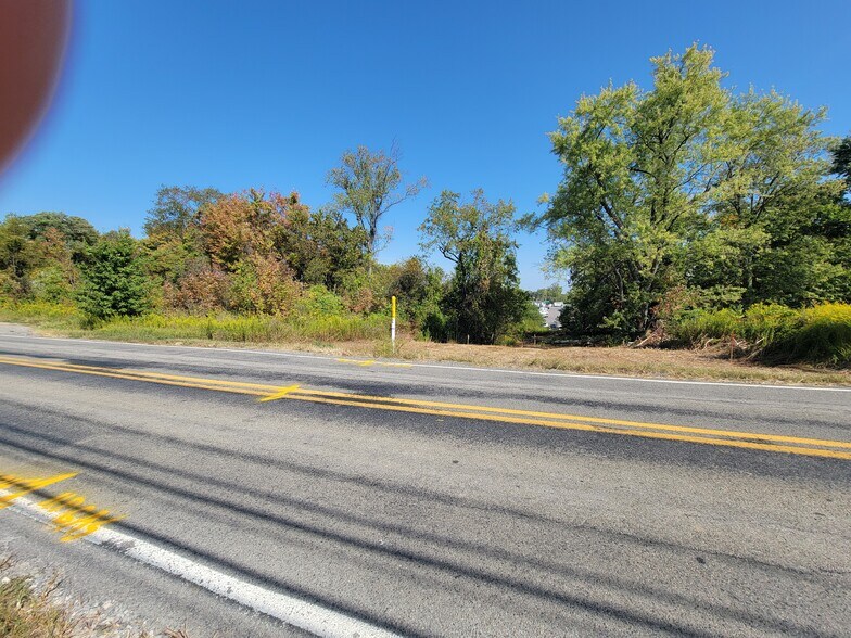 More Photos Of 702 Hookstown Grade Rd, Clinton Land For Lease