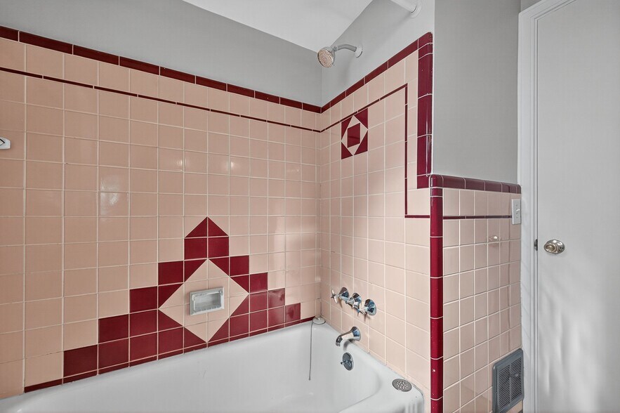 More Photos Of 5709 Cheviot Rd, White Oak Office For Sale