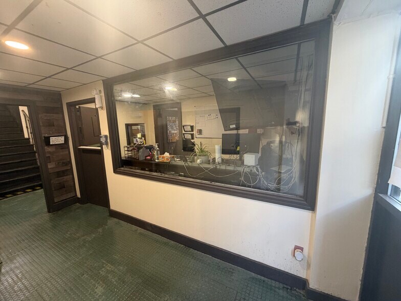 More Photos Of 113 N Clinton Ave, Rochester Apartments For Sale