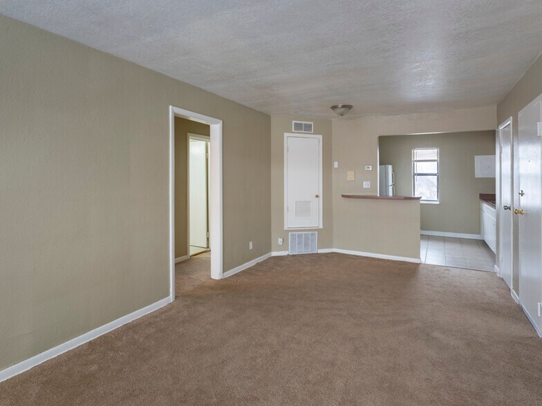 More Photos Of 8208 Troost Ave, Kansas City Apartments For Sale