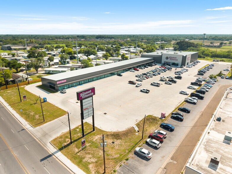 More Photos Of 1222 Dixieland Rd, Harlingen Storefront Retail Office For Lease