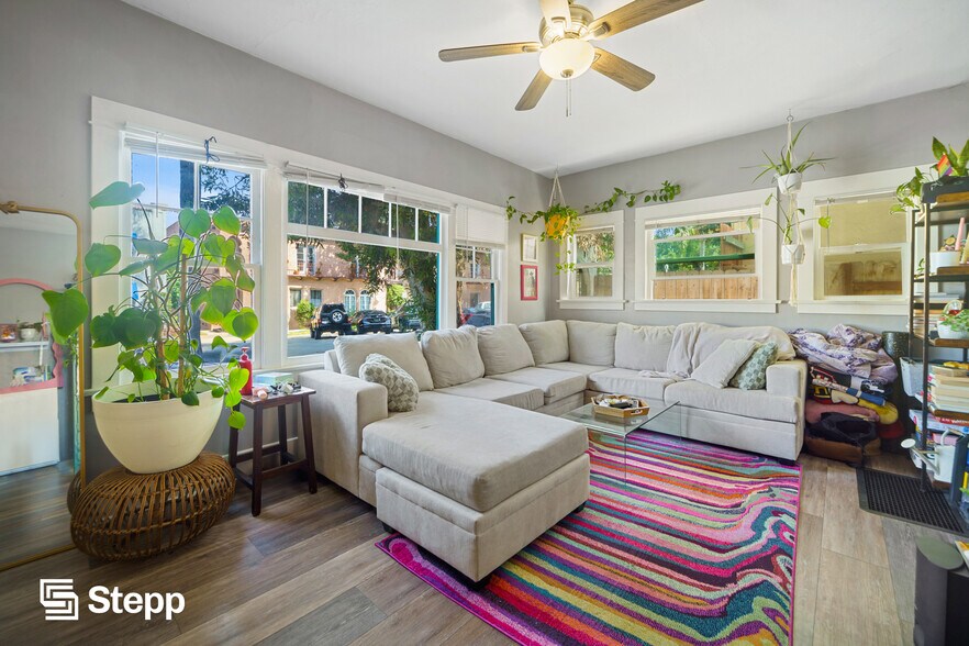 More Photos Of 1836 E 1st St, Long Beach Apartments For Sale