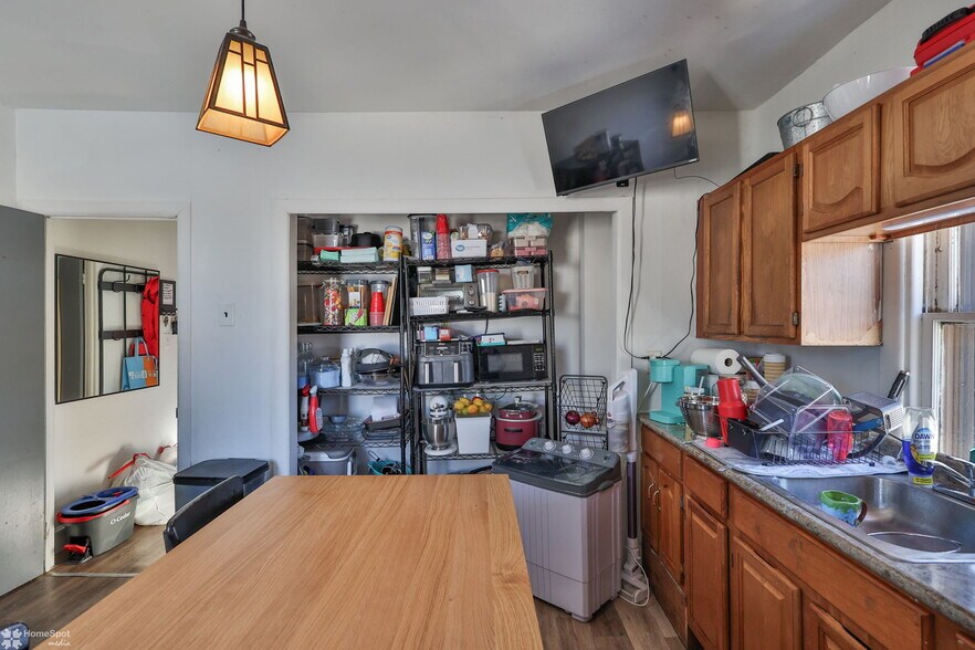 More Photos Of 115 E Ruddle St, Coaldale Multifamily For Sale