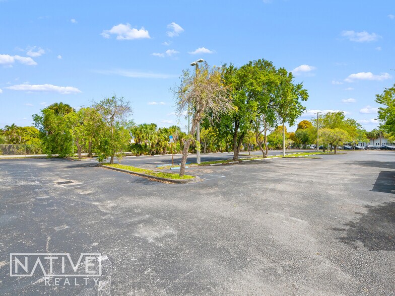 More Photos Of 2880 W Cypress Creek Rd, Fort Lauderdale Medical For Sale