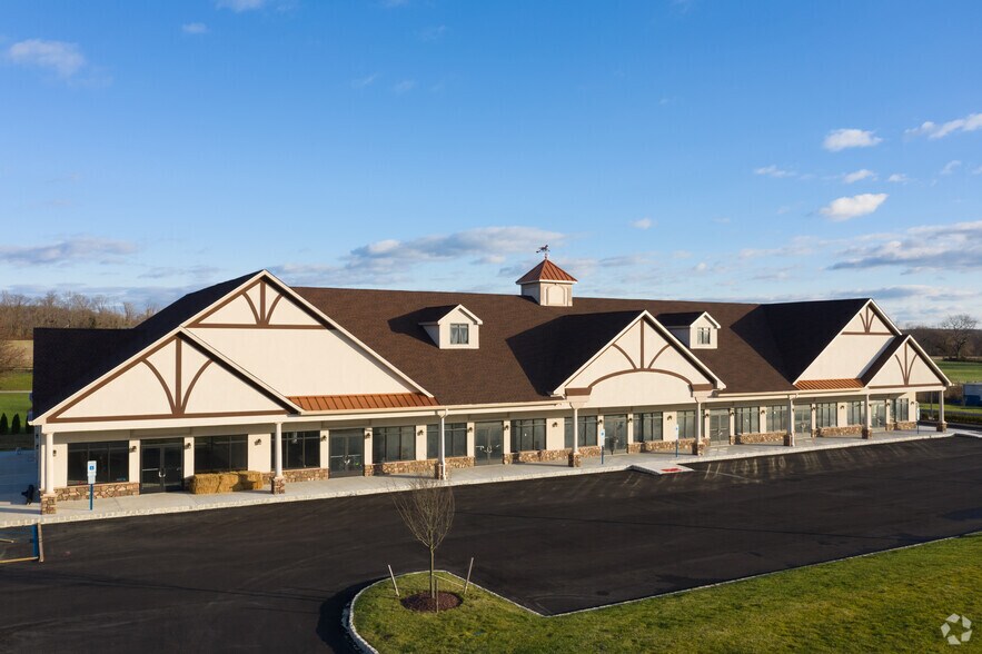 More Photos Of 12 Allyson Way, Allentown Fast Food For Lease