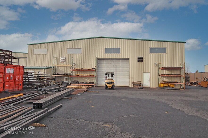More Photos Of 63360 Powell Butte Hwy, Bend Warehouse For Sale