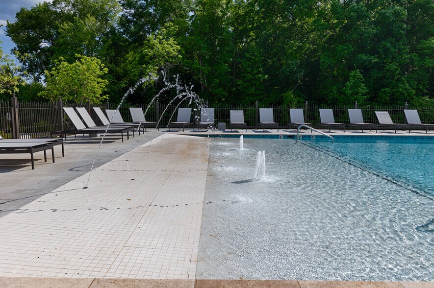 More Photos Of Admiral St NW, Huntsville Land For Sale