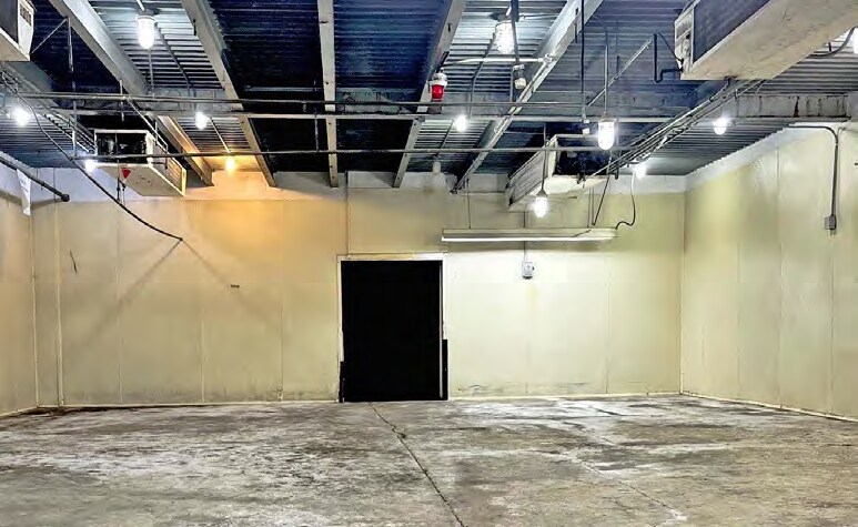 More Photos Of 6101 Detroit Ave, Cleveland Supermarket For Sale