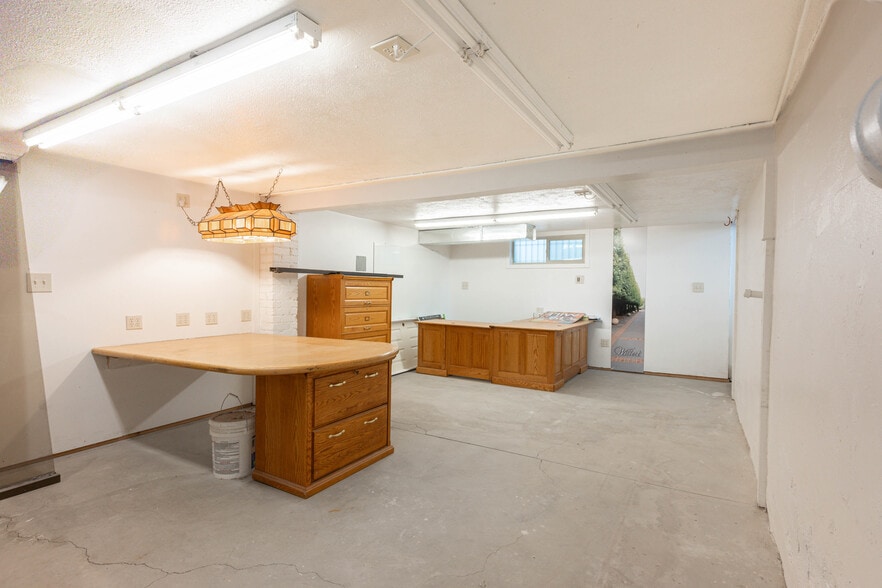 More Photos Of 3935 W Colfax Ave, Denver Storefront For Lease
