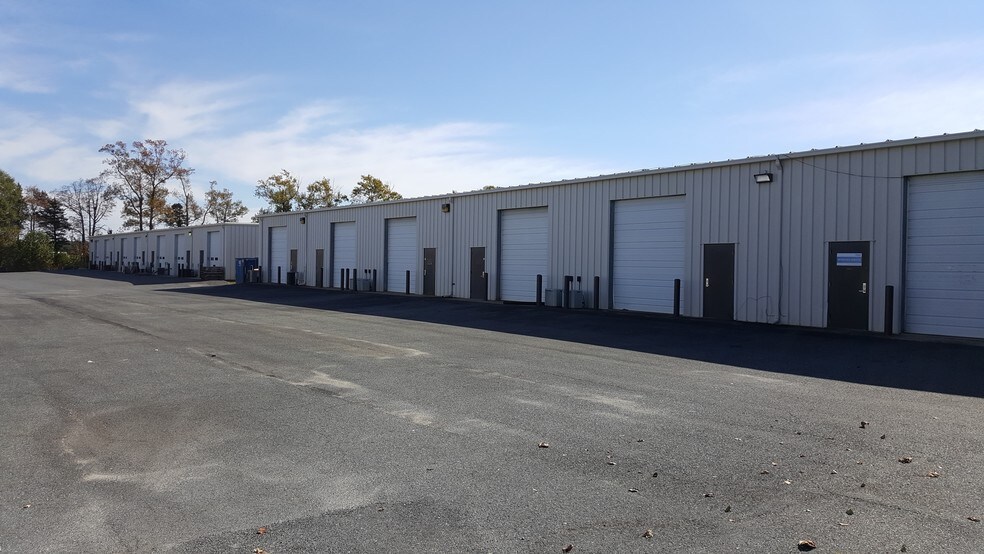More Photos Of 29300 Information Ln, Easton Warehouse For Lease