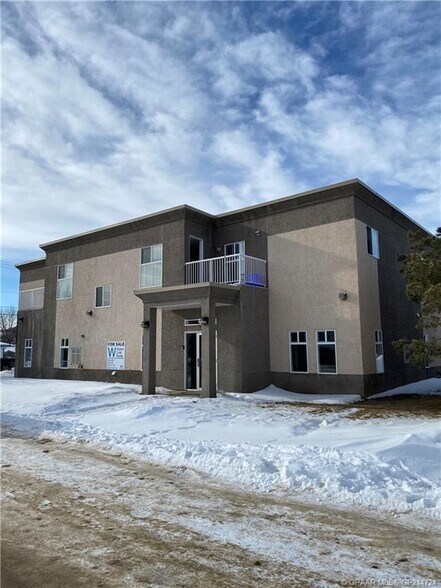 More Photos Of 10036 99 St, Peace River Office Residential For Sale