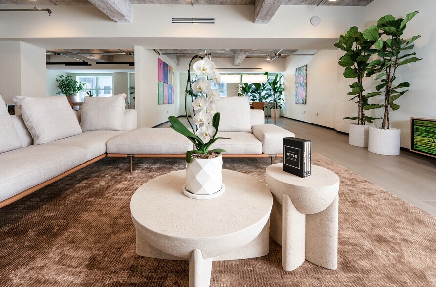 More Photos Of 605 Lincoln Rd, Miami Beach Office Residential For Lease