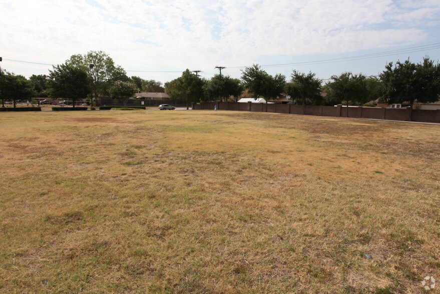 More Photos Of 7803 Alma Dr, Plano Land For Lease
