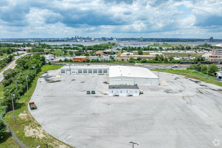 More Photos Of 1200 Chesapeake Ave, Baltimore Warehouse For Lease