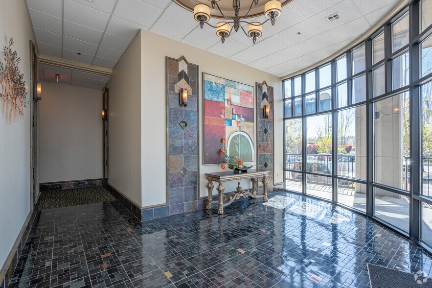 More Photos Of 18840 SW Boones Ferry Rd, Tualatin Office For Lease