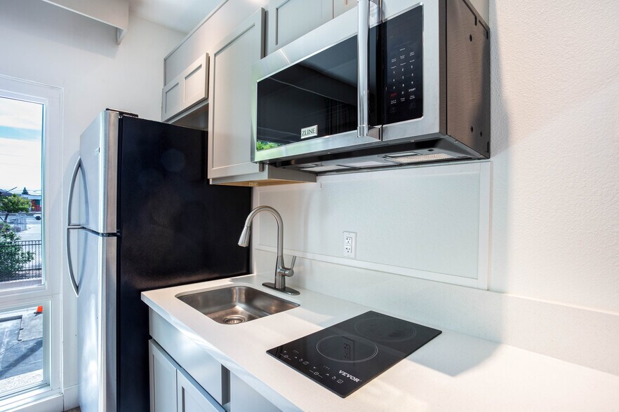 More Photos Of 11260 Point East Dr, Rancho Cordova Apartments For Sale