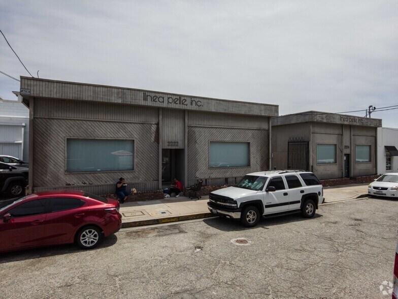 More Photos Of 2226 Barry Ave, Los Angeles Light Manufacturing For Lease
