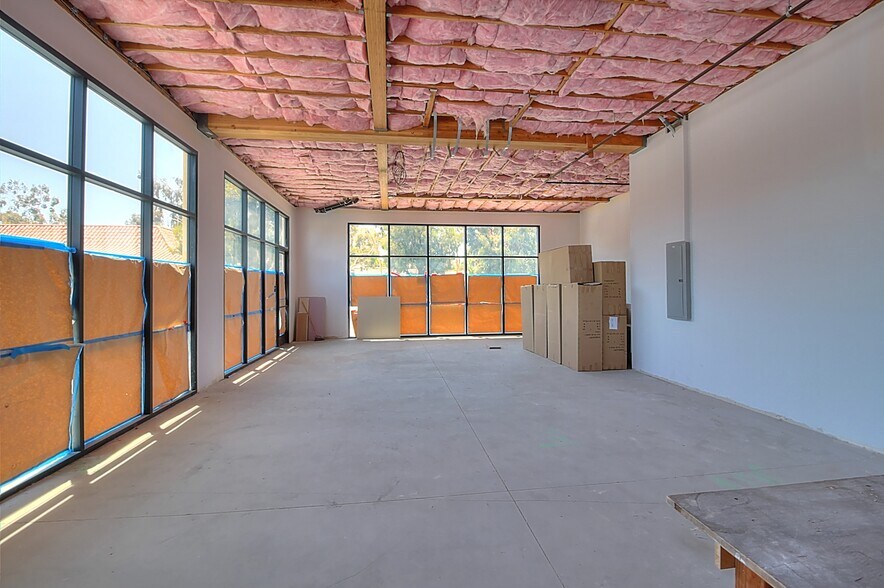 More Photos Of 1199 N Euclid St, Anaheim Storefront Retail Office For Lease