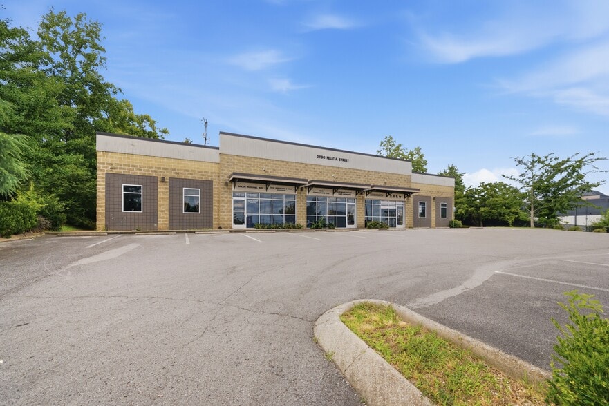 More Photos Of 2900 Felicia St, Nashville Medical For Sale
