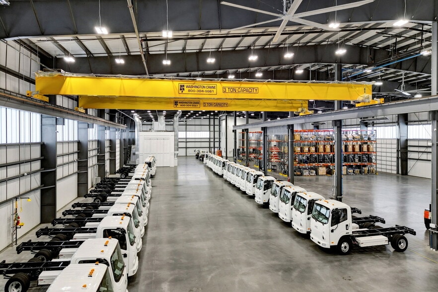 More Photos Of 5457 Pacific Fern Dr, Ferndale Manufacturing For Lease