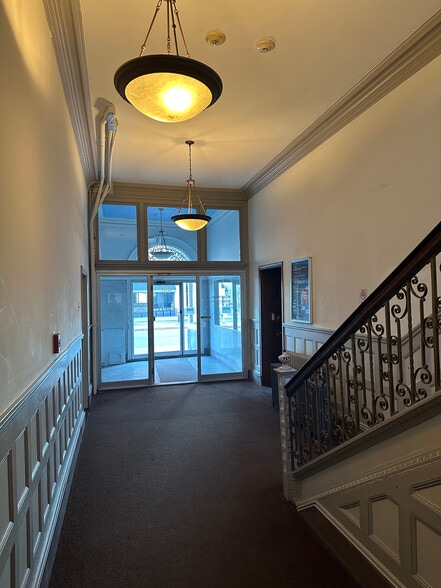 More Photos Of 677-685 Main St, Waltham Office For Lease