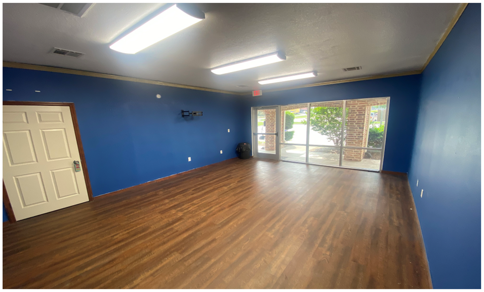 More Photos Of 2601 Hilltop Dr, Sherman Self Storage For Lease