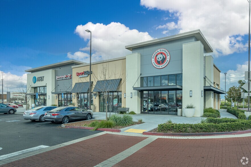 More Photos Of Interstate 5 & Beach Lake Rd, Sacramento Unknown For Lease