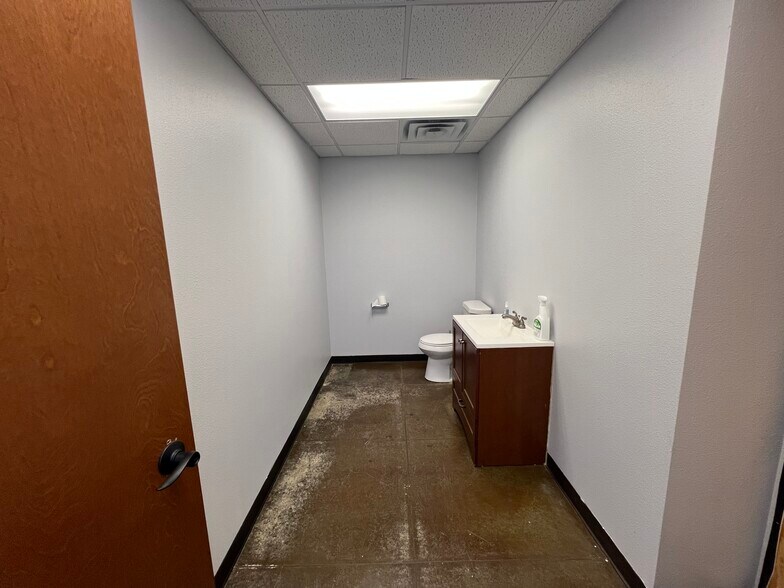 More Photos Of 1832 Fm-66, Waxahachie Self Storage For Lease