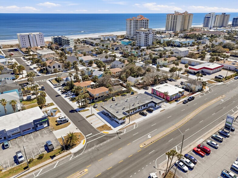 More Photos Of 711 S 3rd St, Jacksonville Beach Storefront Retail Office For Lease