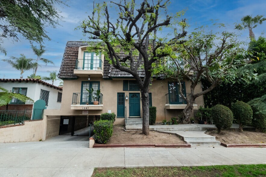 More Photos Of 1041 9th St, Santa Monica Apartments For Sale