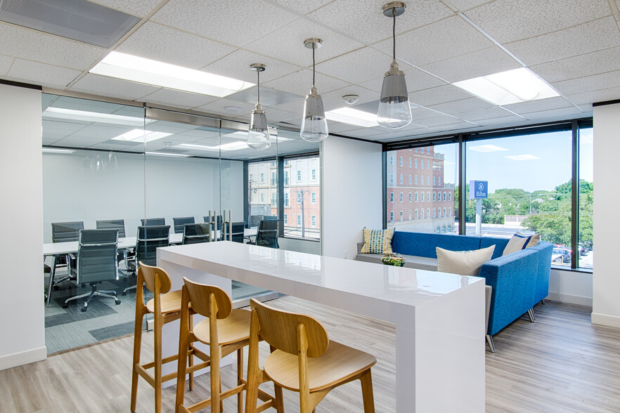 More Photos Of 5944 Luther Ln, Dallas Office For Lease