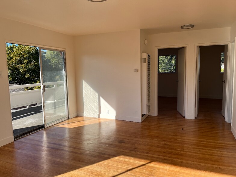 More Photos Of 3138 California St, Berkeley Apartments For Sale
