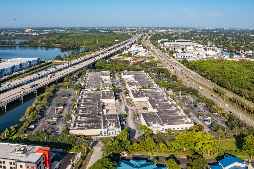 More Photos Of 2830 W State Road 84, Fort Lauderdale Flex For Sale