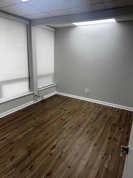 More Photos Of 9690 W Sample Rd, Coral Springs Medical For Lease