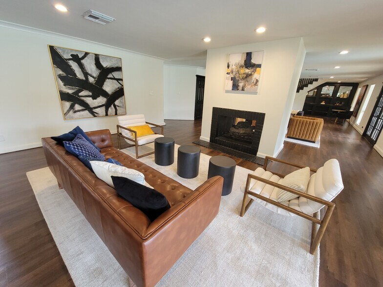 More Photos Of 23122 Valley Ranch Pky, Porter Coworking Space